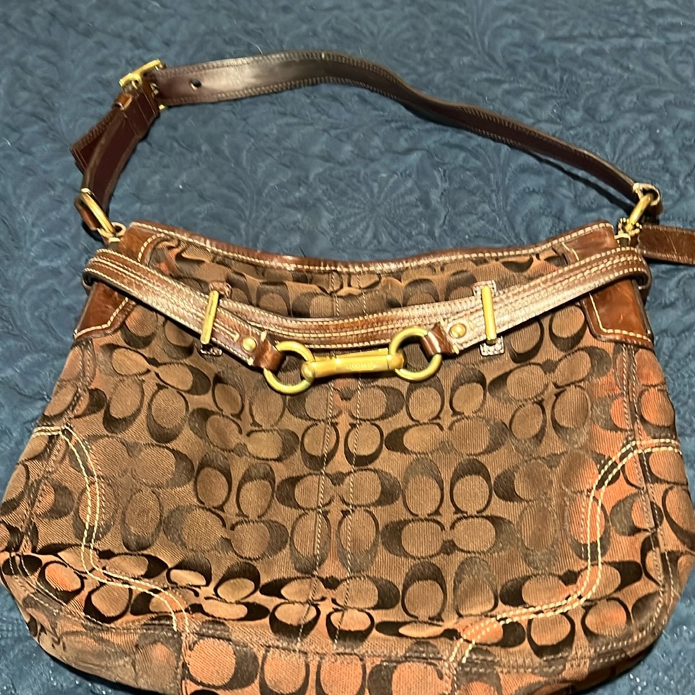 (#12) Coach hand bag